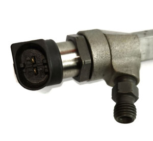 Fabrika toptan oto motor parçaları Ford Focus için C-MAX 1355051 yüksek basınçlı common rail yakıt enjektörü - Product Image 3