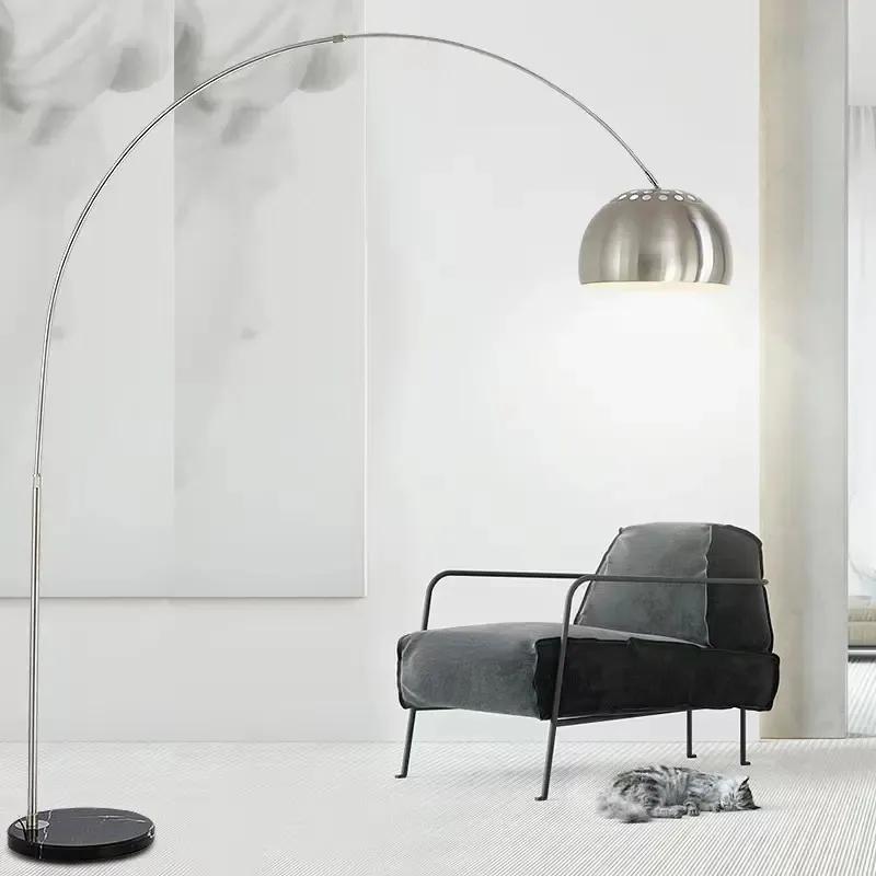 Modern İskandinav tasarım ark mermer taban Led köşe ayakta lamba zemin lamba ışığı