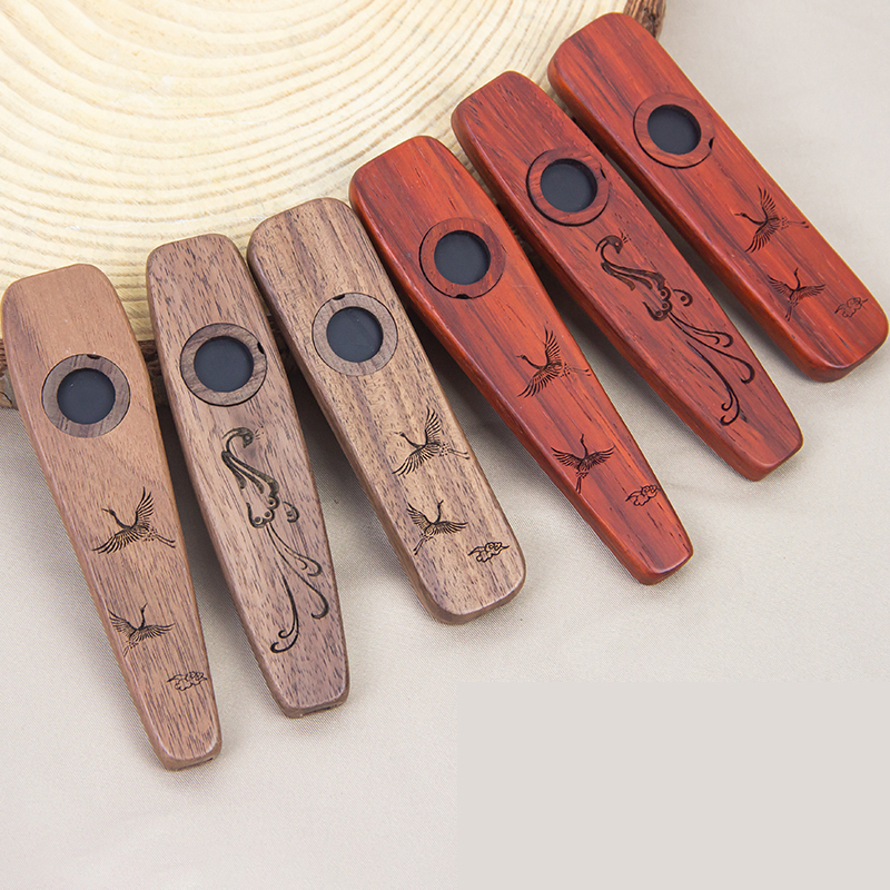 Kazoo de madera personalizado