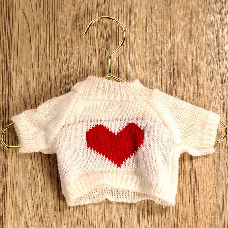 Maglione bianco cuore d'amore