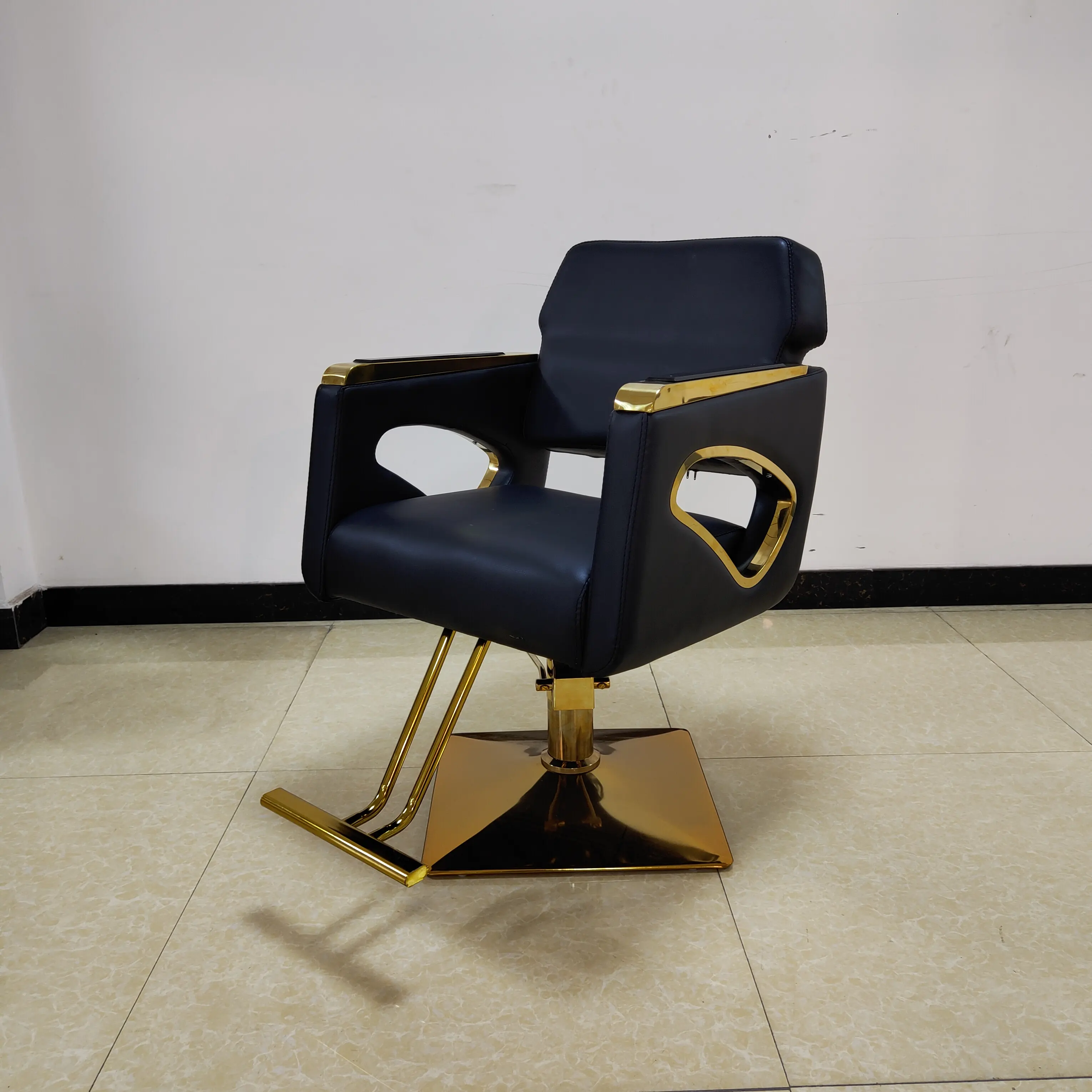 Siman gri renk altın berber salon saç kesme ekipmanları toptan fiyat hareketli yüksek kaliteli berber koltuğu
