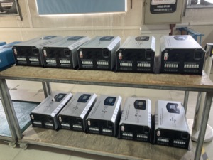 1000w 2000w 3000w 5000w 6000w太阳能纯正弦波逆变器离网太阳能逆变器，带充电器 - Product Image 5