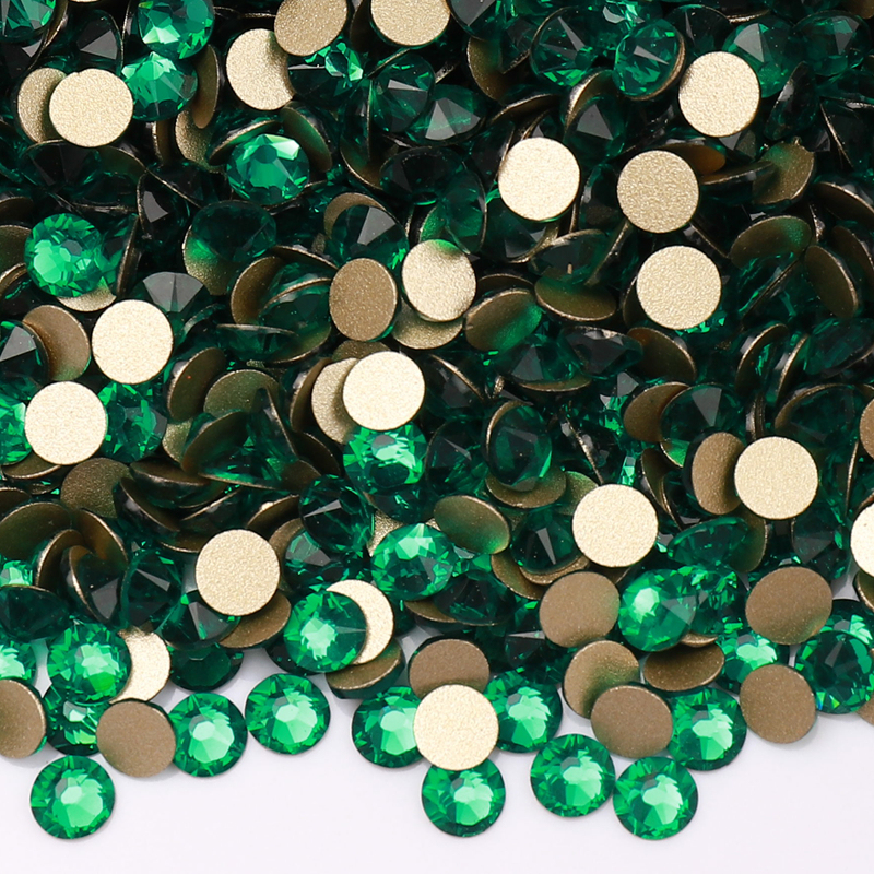 013. Zircon vert