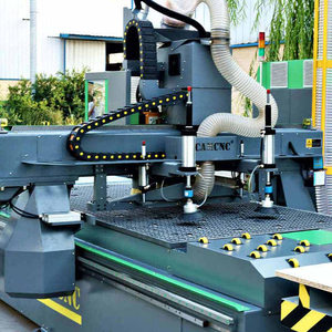 Enrutador cnc 1325/1530, máquina de grabado atc cnc, enrutador cnc de 3 ejes con carga, mesa de descarga para muebles de puerta - Product Image 2
