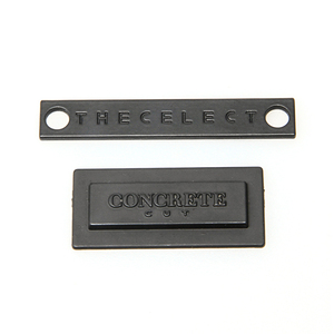 Étiquettes personnalisées avec logo de marque en métal personnalisé, nom, idéal pour sacs à main et vêtements