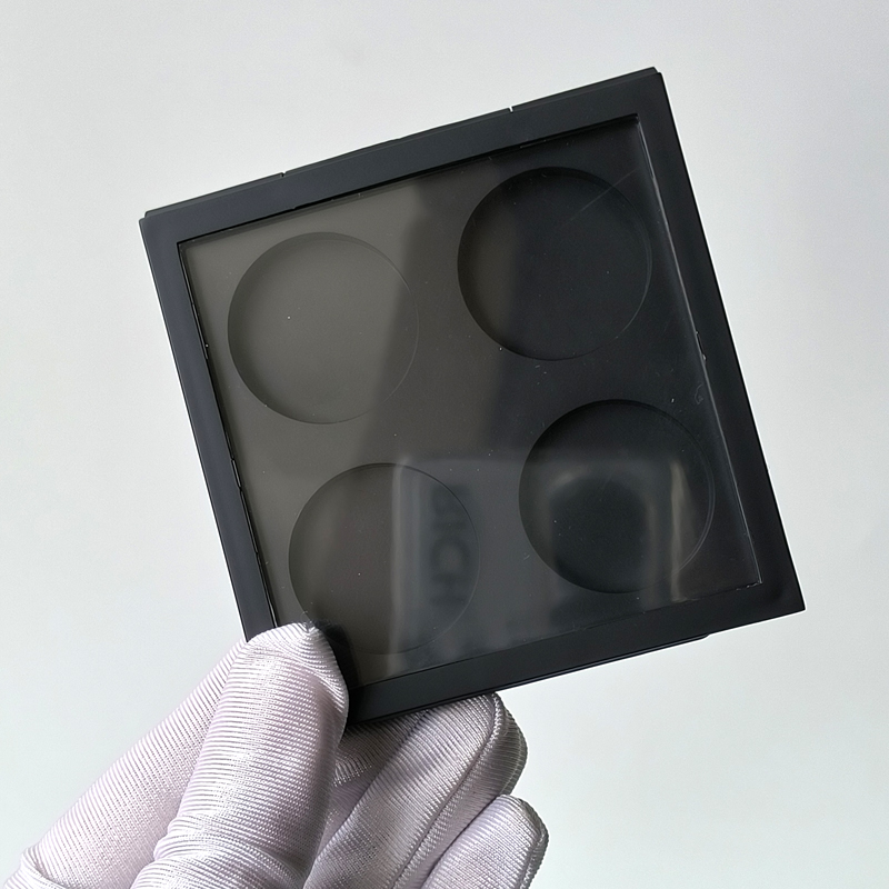 Y024, Caja vacía negra