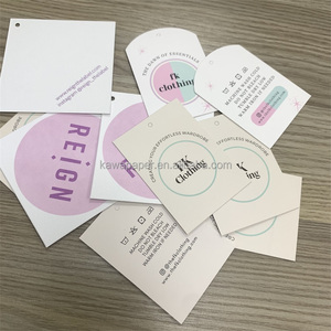 Etiquetas colgantes de ropa de lujo personalizadas, etiqueta de ropa impresa, logotipo de nombre, etiqueta colgante de plástico con etiquetas colgantes de papel de cuerda para ropa, logotipo propio - Product Image 6