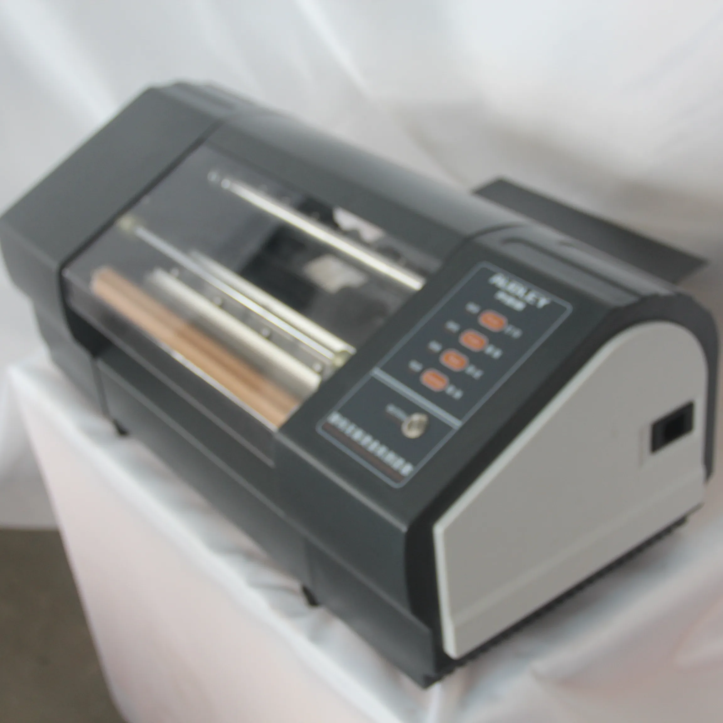 Impressora de folha digital computada desktop, máquina de estampagem 330c da tabela