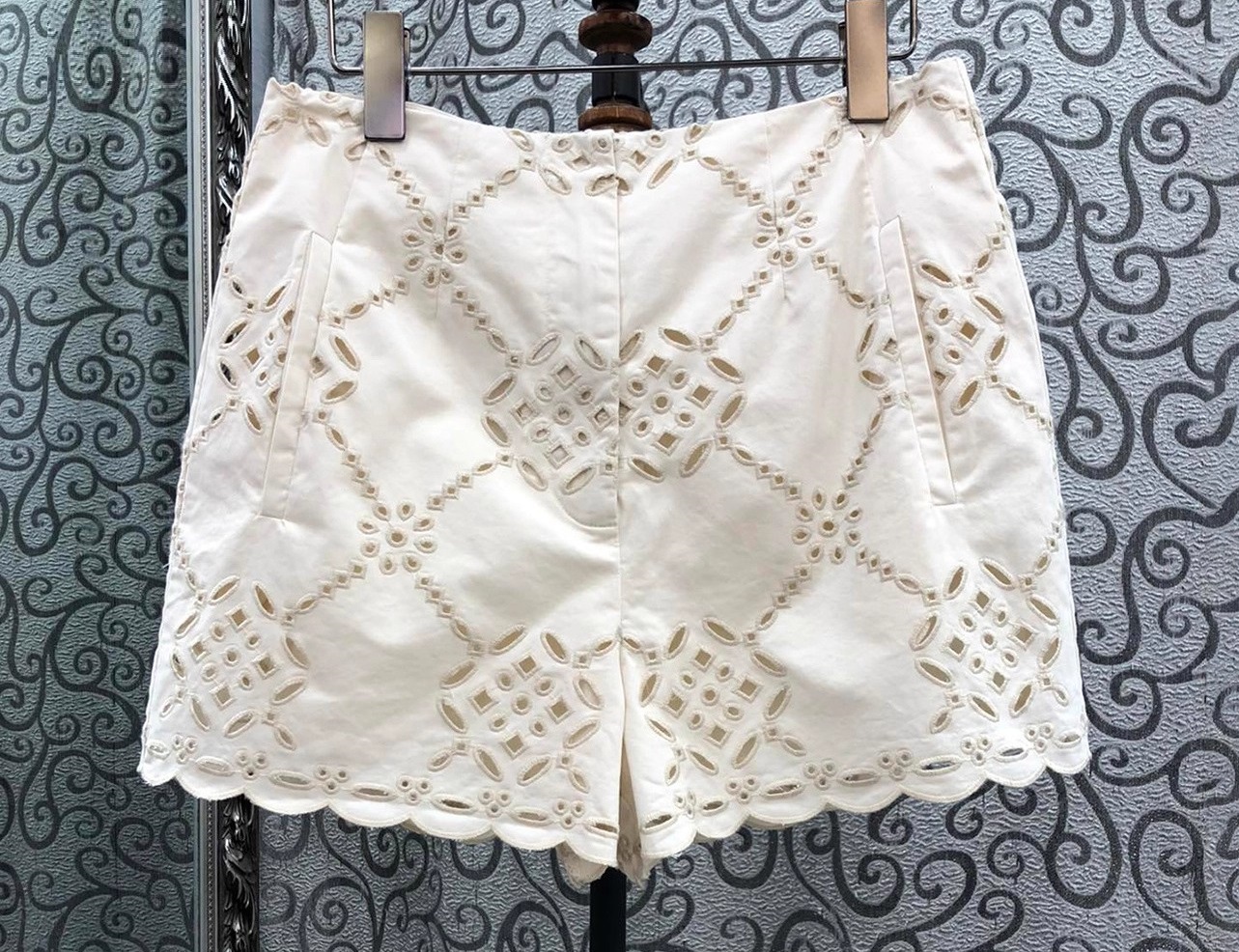 แอปริคอท ชอร์ต