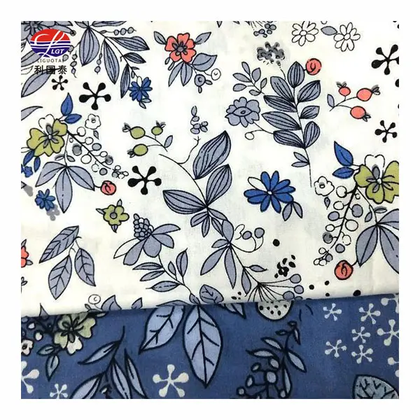 Hochwertiges buntes Design Leichter, frisch bedruckter Shirt ing stoff aus Voll baumwolle mit kleinen Blumen