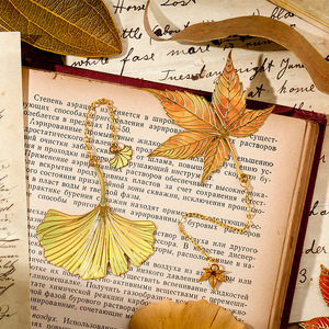メモリ標本シリーズリーフメタルブックマークエイリアンの花と植物の学生の読書ブックマーク1pc