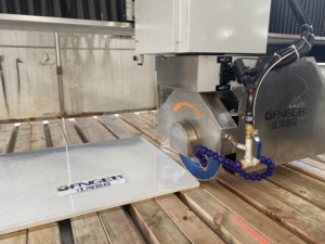 Hồng Ngoại 4 Trục CNC Cầu Máy Cắt GQ-3220B Thiêu Kết Đá Máy Cắt Lên Đến 40Mm - Product Image 5