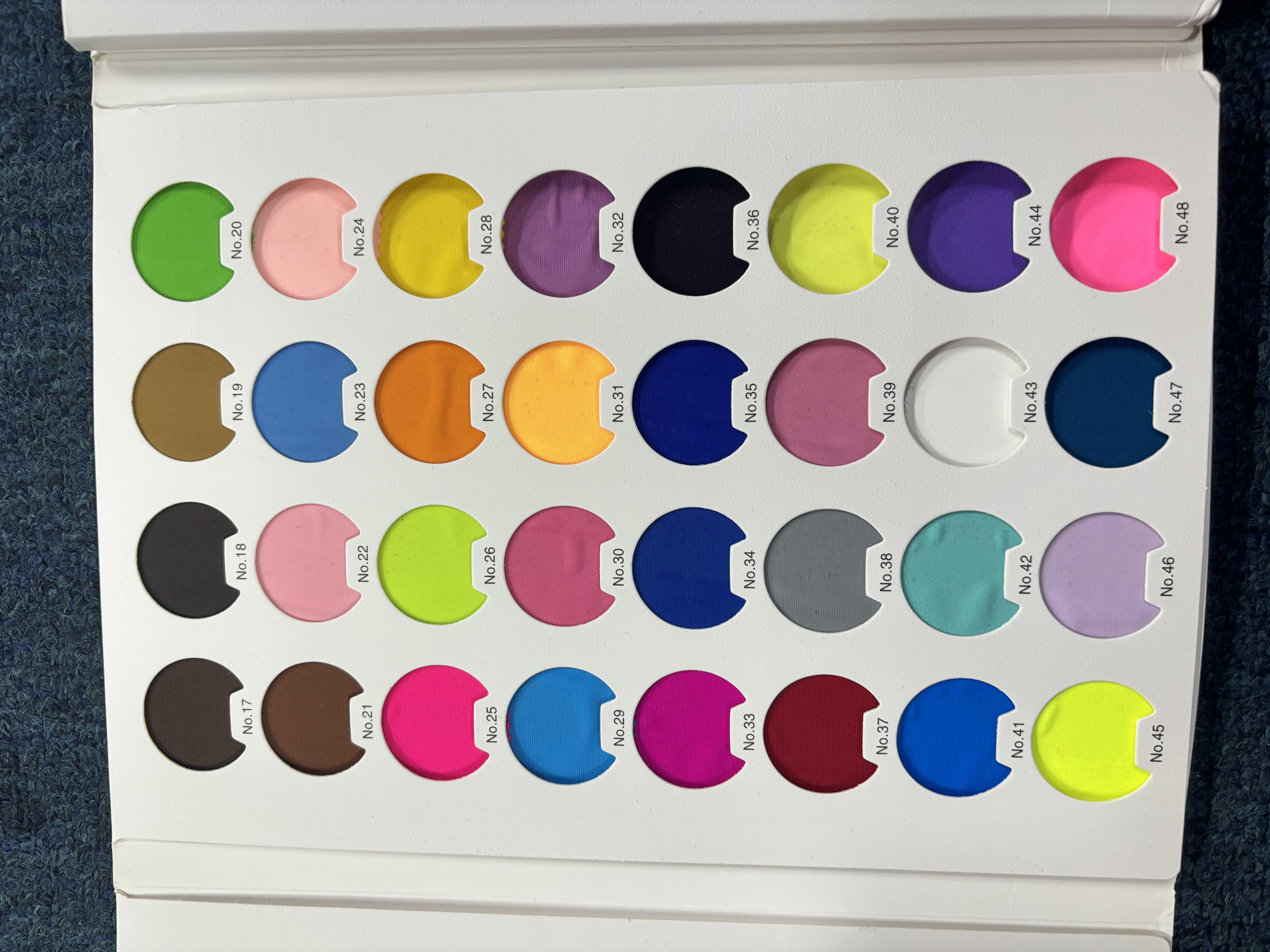 สี