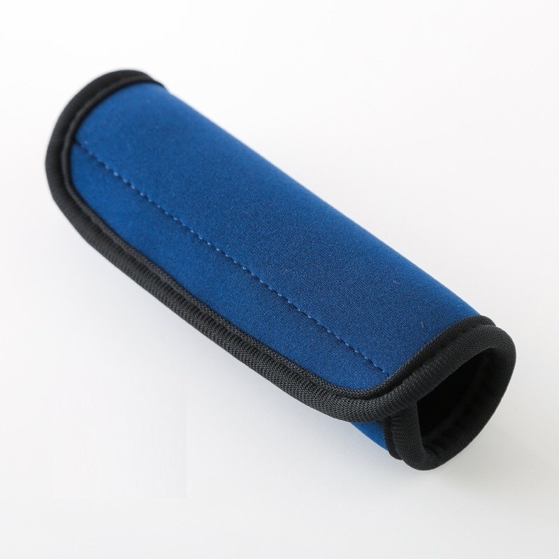 azul oscuro