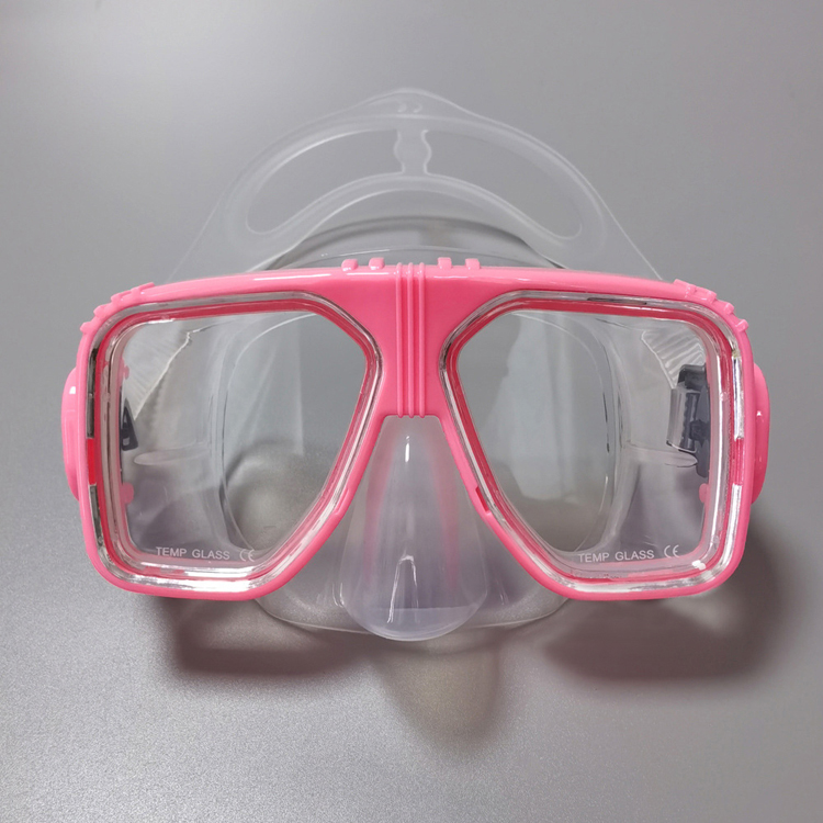 Falda rosa y transparente