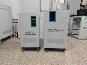 Svc Tnd-10kva 25kva 30kva serisi tek fazlı yüksek hassasiyetli otomatik Ac gerilim sabitleyici - Product Image 5