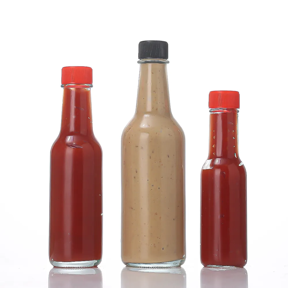 Vente en gros 3oz 5oz 8oz Bouteille vide transparente en verre de condiments sauce piquante piment ketchup avec couvercle en plastique