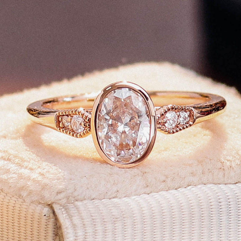 แหวนทองคำแท้ 10K ประดับมอยซาไนต์