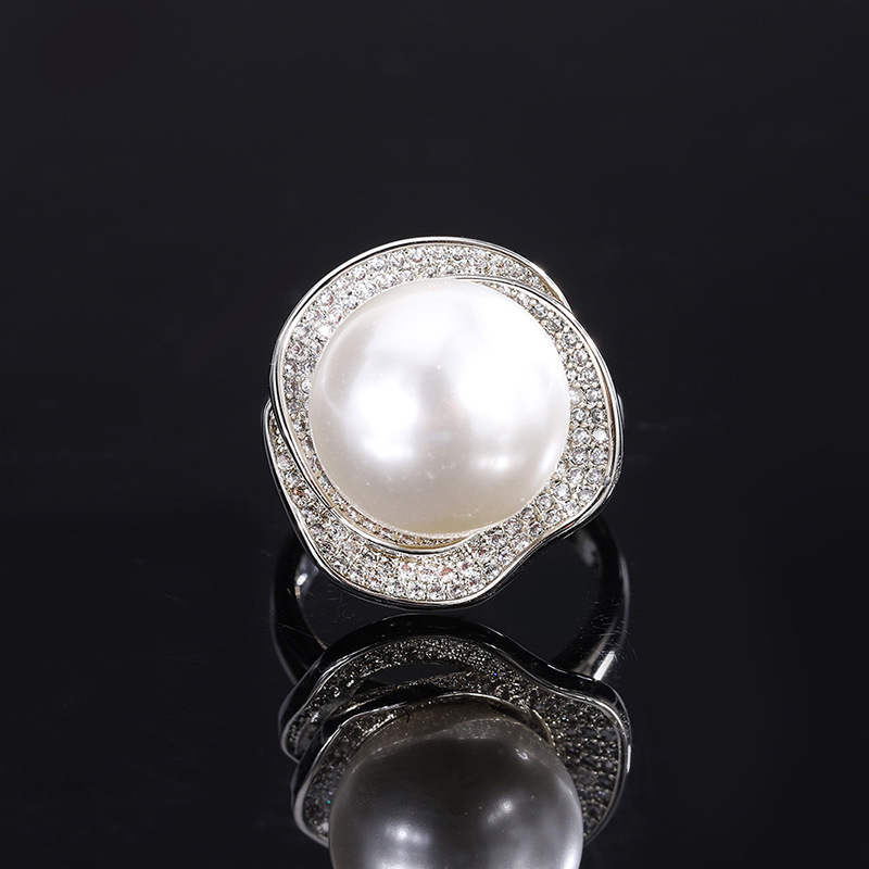White Pearl Ring