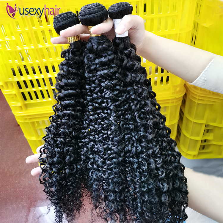 paquet de cheveux bouclés