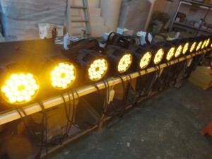 18pcs <strong>15W</strong> RGBWA 5 in <strong>1</strong> <strong>Led</strong> Par64 <strong>Led</strong> Par Light DJ Stage Lighting