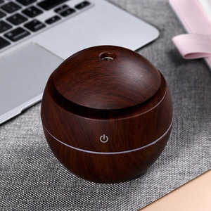 Thương Mại Nước Ngoài Nhựa Hạt Gỗ Humidistat USB Mini Hộ Gia Đình Đầu Nấm Phòng Ngủ Máy Lọc Không Khí Máy Tính Để Bàn Sương Mù Hương Liệu - Product Image 2