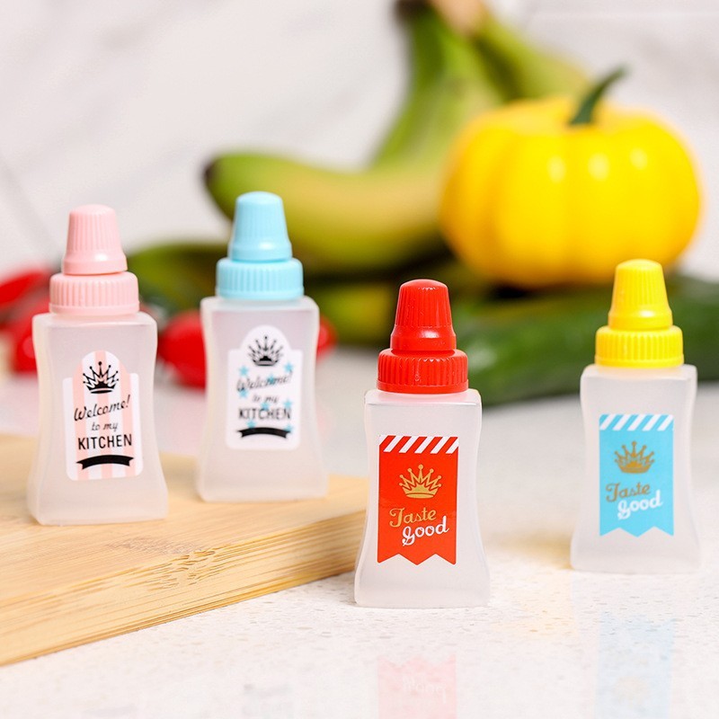 Bouteille à presser-rouge + bleu + rose cuisine-blanc carte suspendue opp