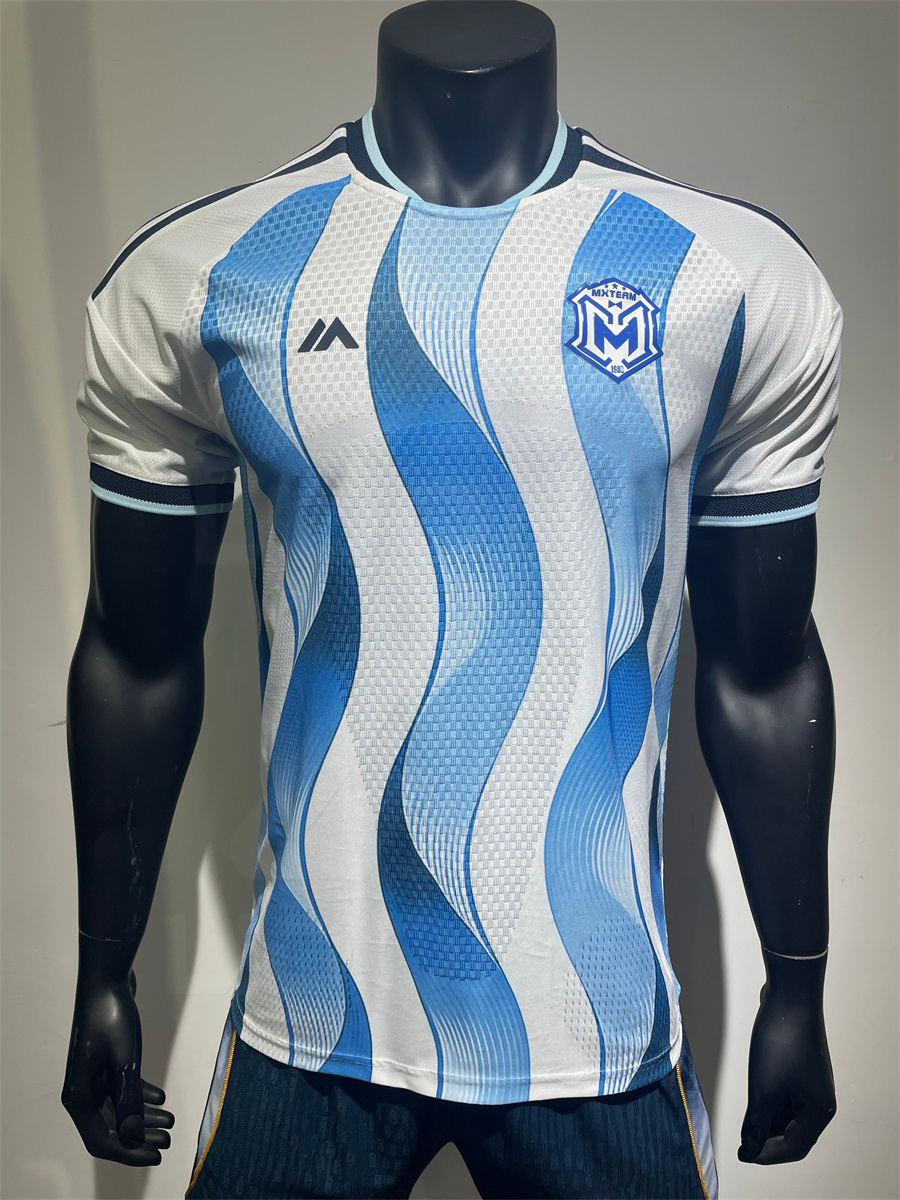 Camiseta de fútbol blanca transpirable