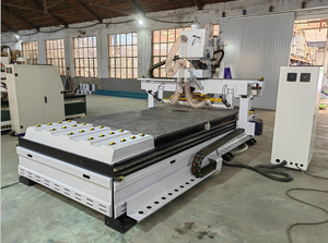 Máquina multifuncional de tallado y fresado de carpintería, enrutador CNC ATC 1325 para madera - Product Image 3