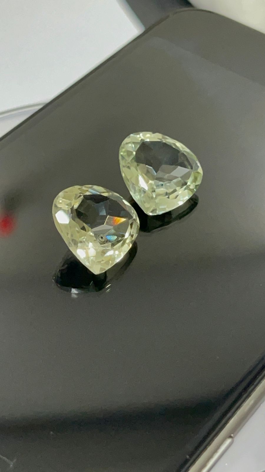 สีเขียว