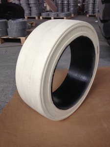 ทนทานกดบนยางรถยกแข็ง 21x9x15 21x8x15 21x7x15 21x6x15 สําหรับรถพ่วงสําหรับงานหนักรถยกพร้อมขอบล้อ - Product Image 5