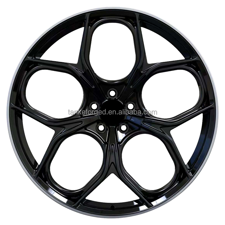 AEF08-Glossy Black Machine Lip