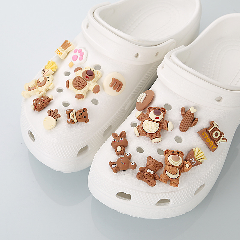 Sz khaki bear-shoes not included