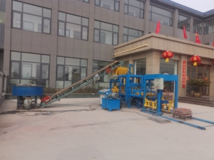 Ручная полуавтоматическая машина для производства бетонных блоков - Product Image 3
