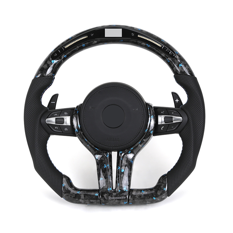 Carbone forgé + cuir + LED