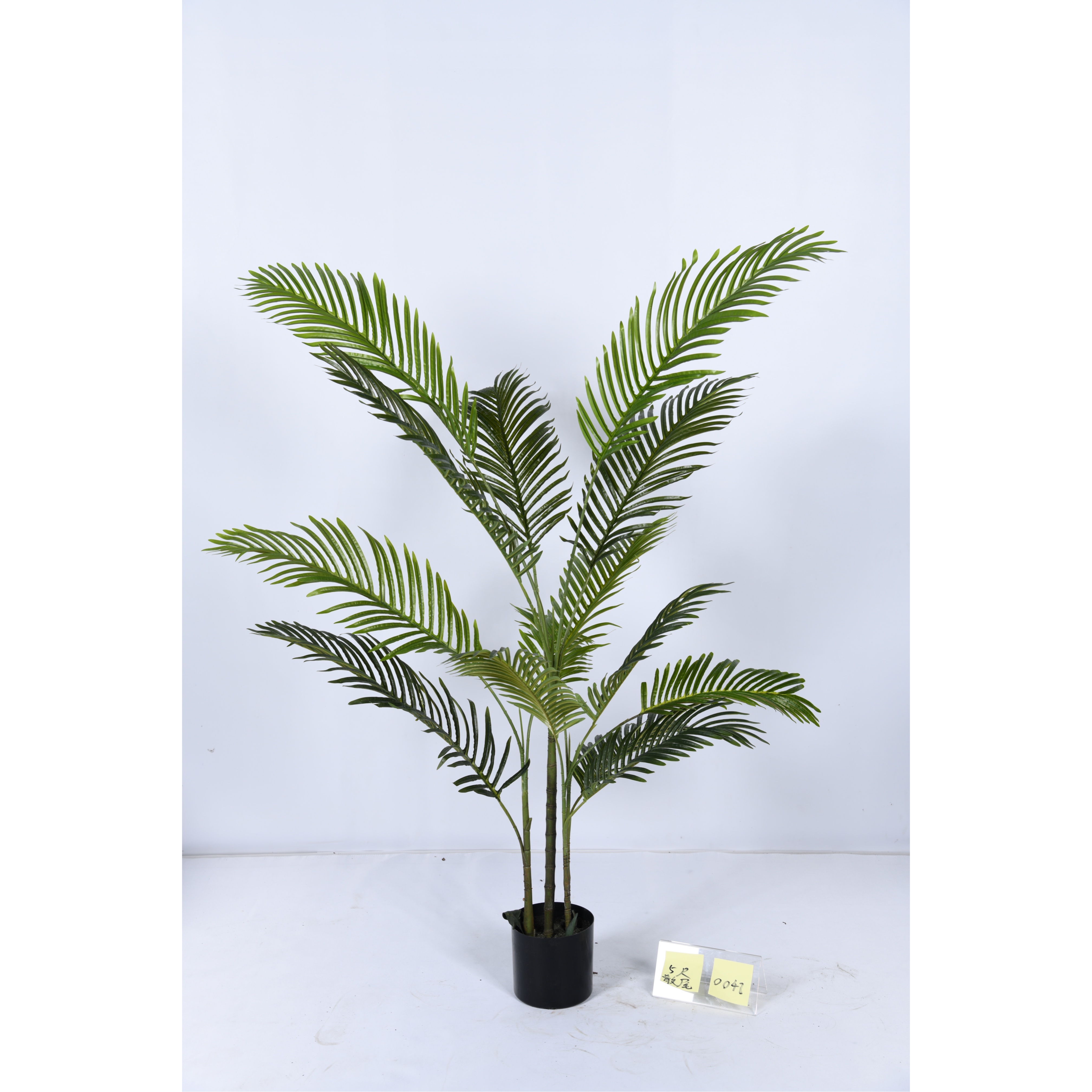 New design Greenery plant  Artificial Areca Palm Tree home and office Decoration