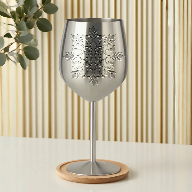 Silver-engraved 3