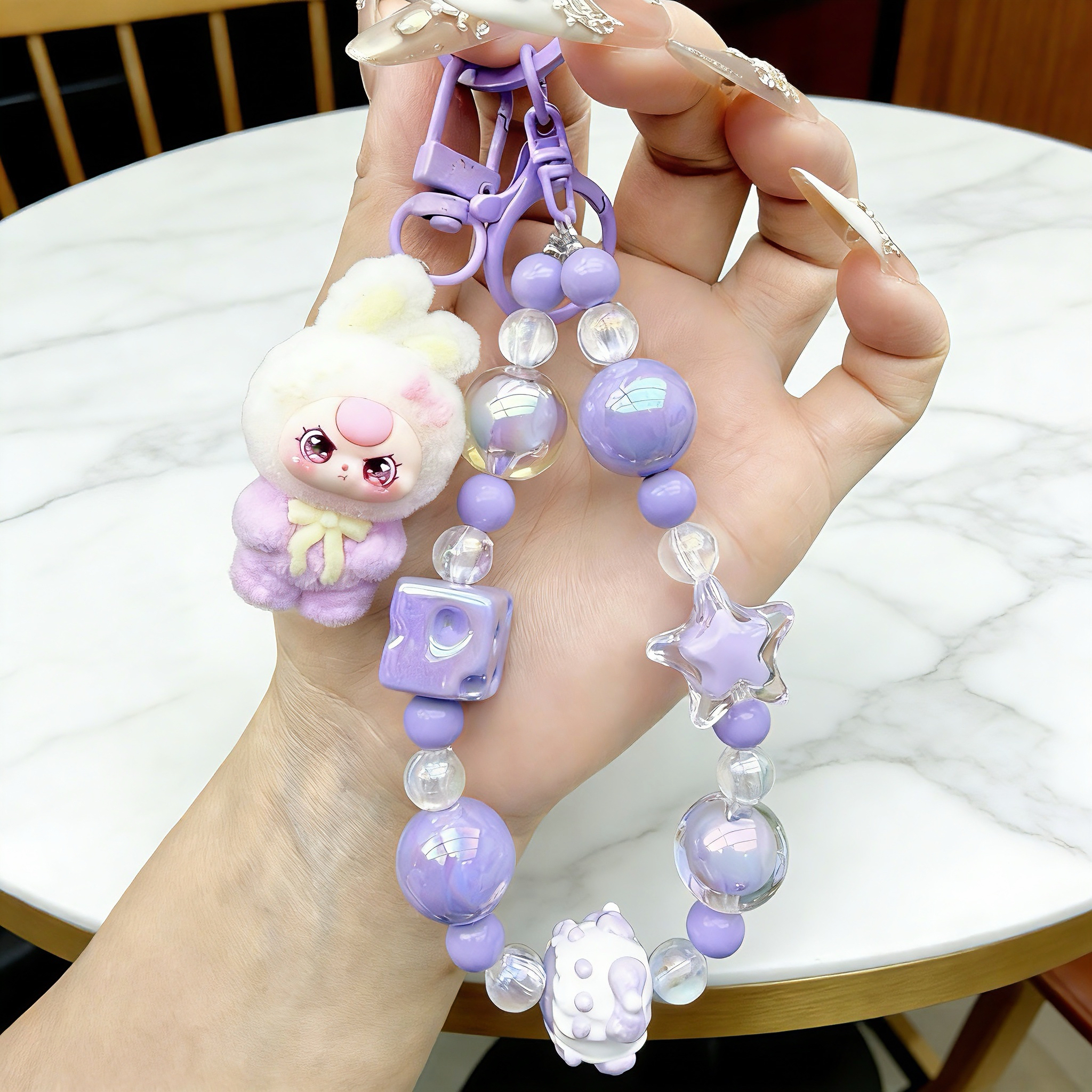 Violet et blanc
