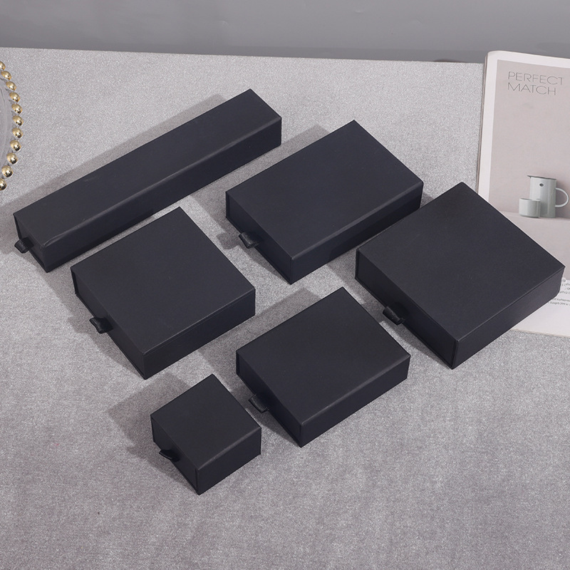 Noir * 5*5*3.5cm