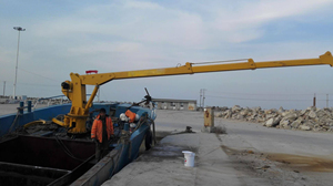 Ship <strong>Cranes</strong> That Support Efficient Cargo <strong>Loading</strong> and <strong>Unloading</strong> on Deck