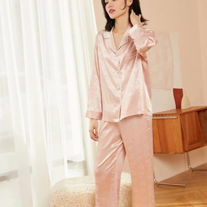 热销时尚女装春秋提花缎面冰丝睡衣长袖家居服套装弹力收腰新品上市