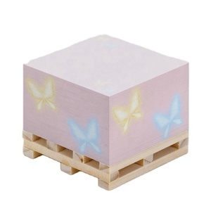 Cubo de papel con logotipo personalizado profesional 7,6*7,6 nota adhesiva con paleta de madera bloque de papel de nota de paleta personalizado - Product Image 1