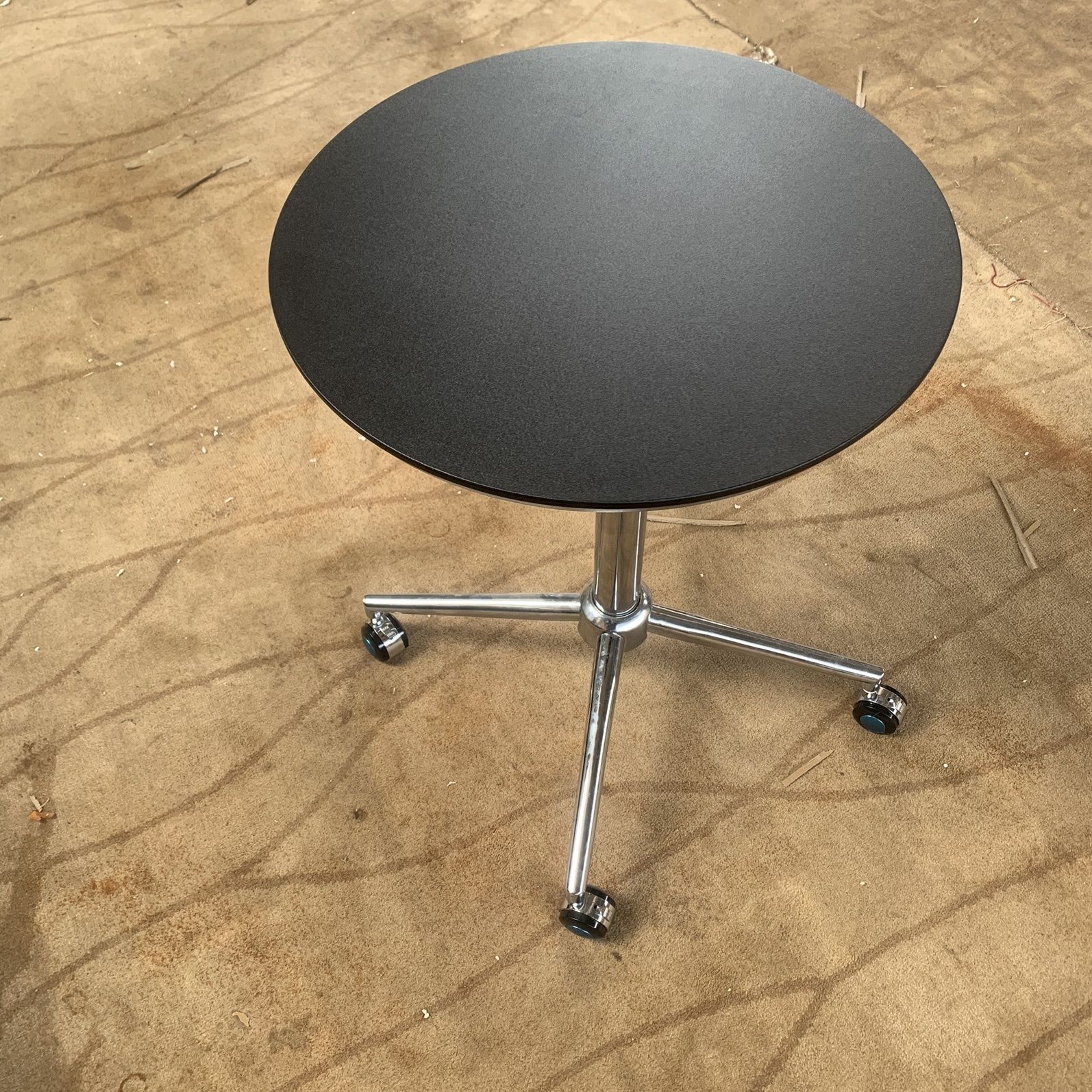 Table basse ronde réglable en hauteur, noire, 50 cm