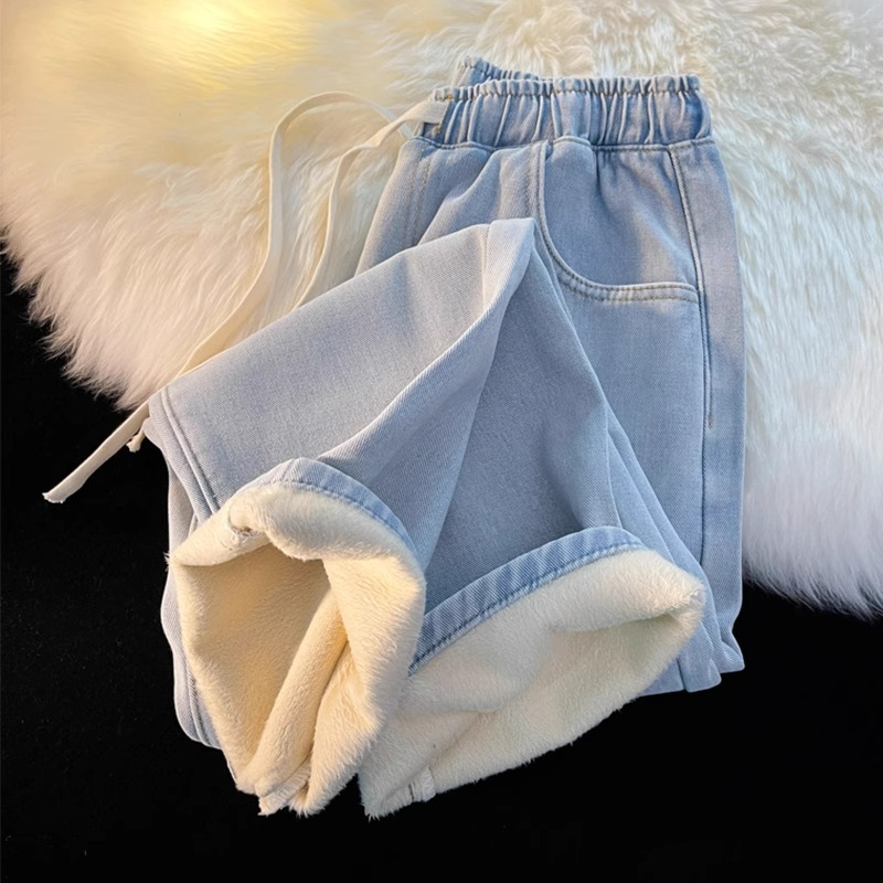 With fleece lining Light Blue