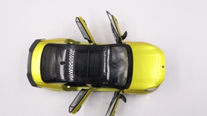High-End Gift 1/18 Scale Diecast Car <strong>Model</strong> with 4 Opening Doors - Product Image 2