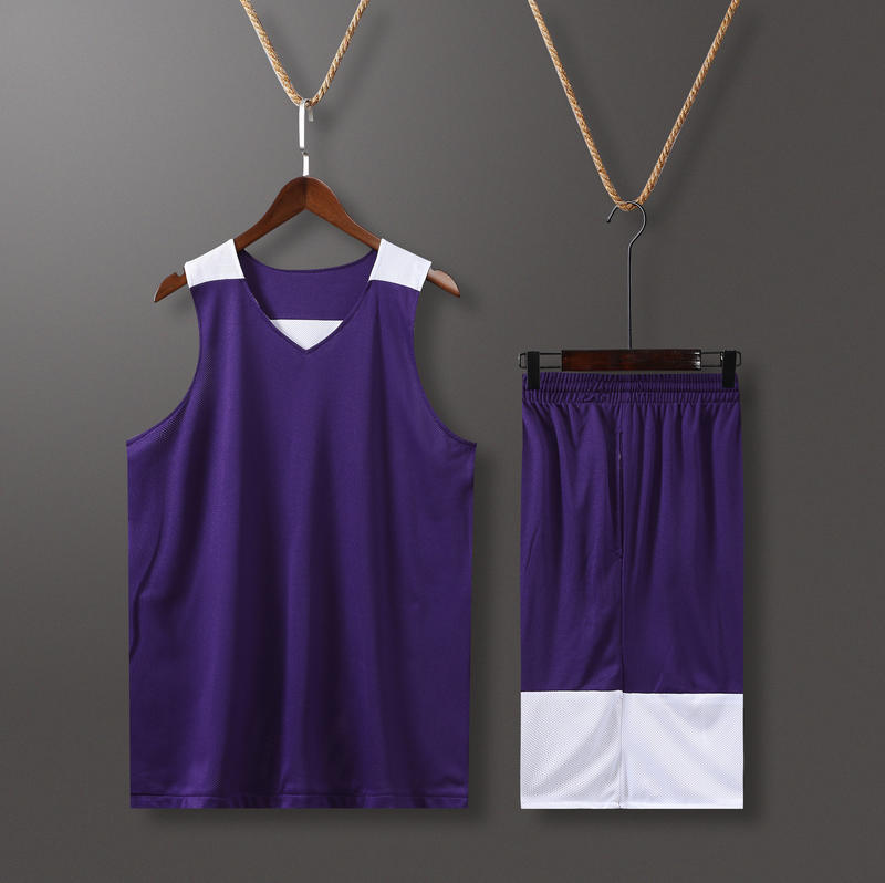 Violet et blanc