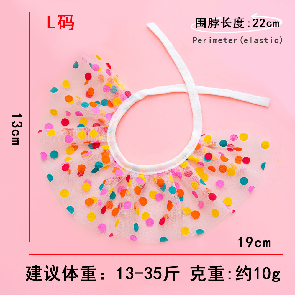 Large polka dot bib