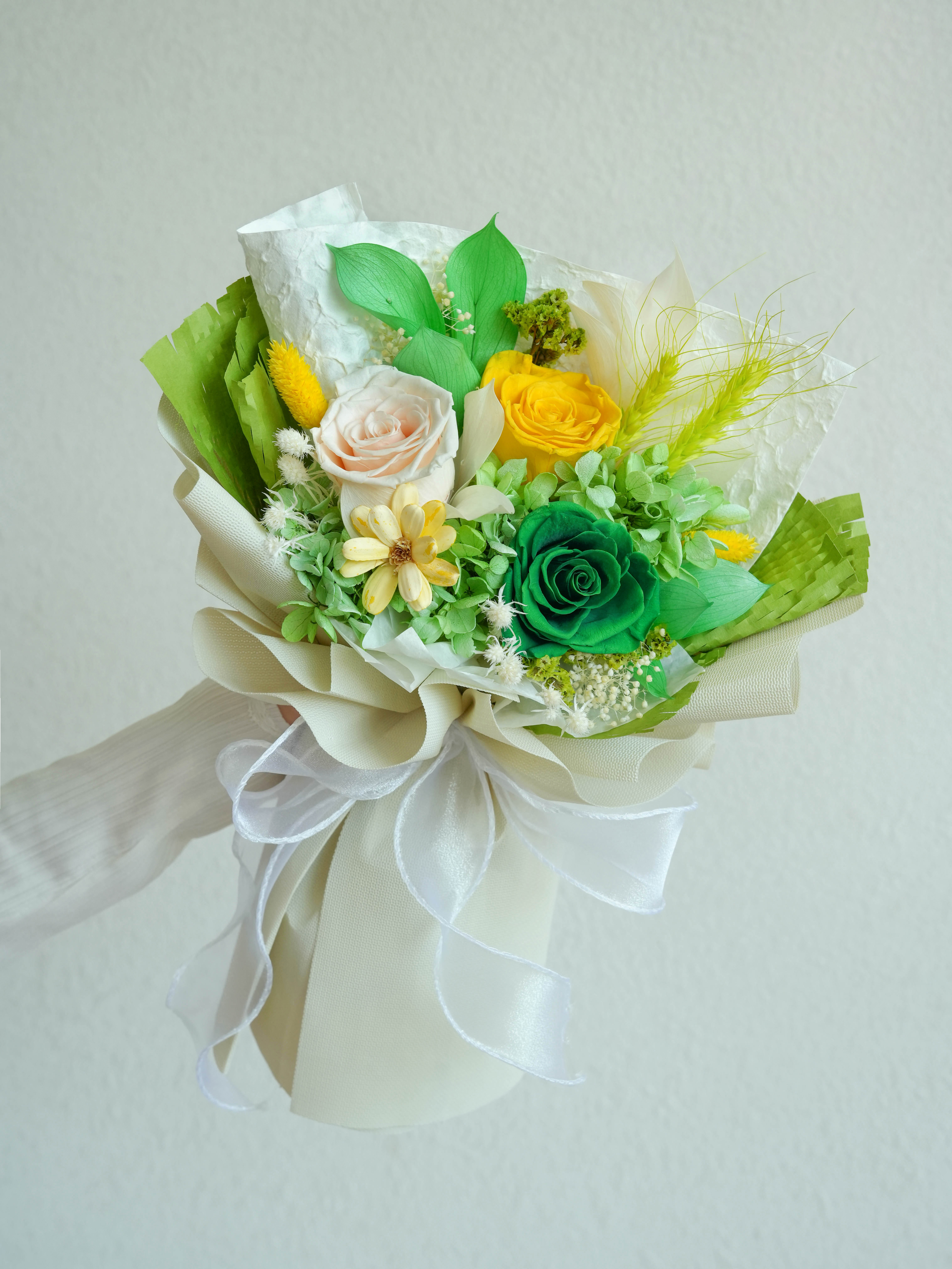Yellow+Green+Champagne