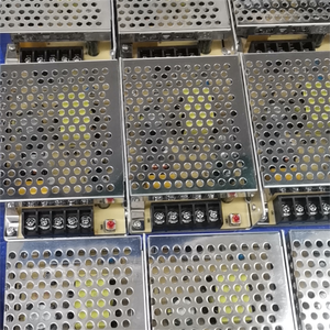 Fuente de alimentación de tira de luz LED de entrada universal 100 a 264VAC 5V 10A 5A SMPS Fuente de alimentación conmutada - Product Image 3