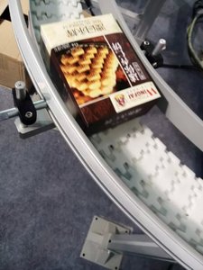 桥架柔性管状拖链输送机板条输送机链条拖链柔性货物输送机 - Product Image 3